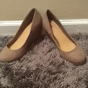Suede-like wedges